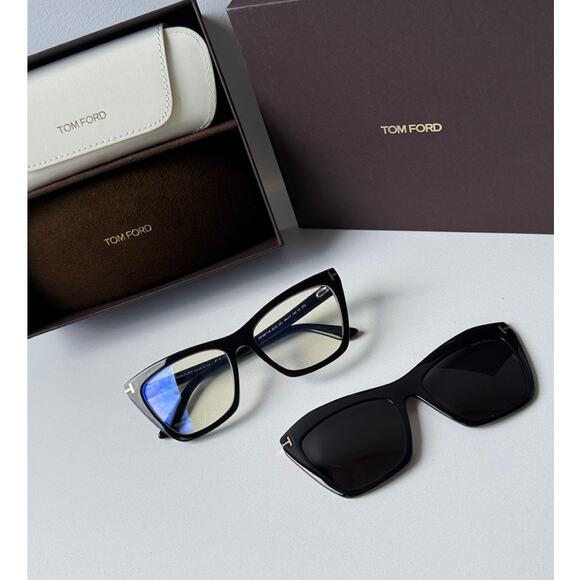 NEW Tom Ford FT5971-B Cat Eye Clip On Frames + Sunglasses - Picture 1 of 8